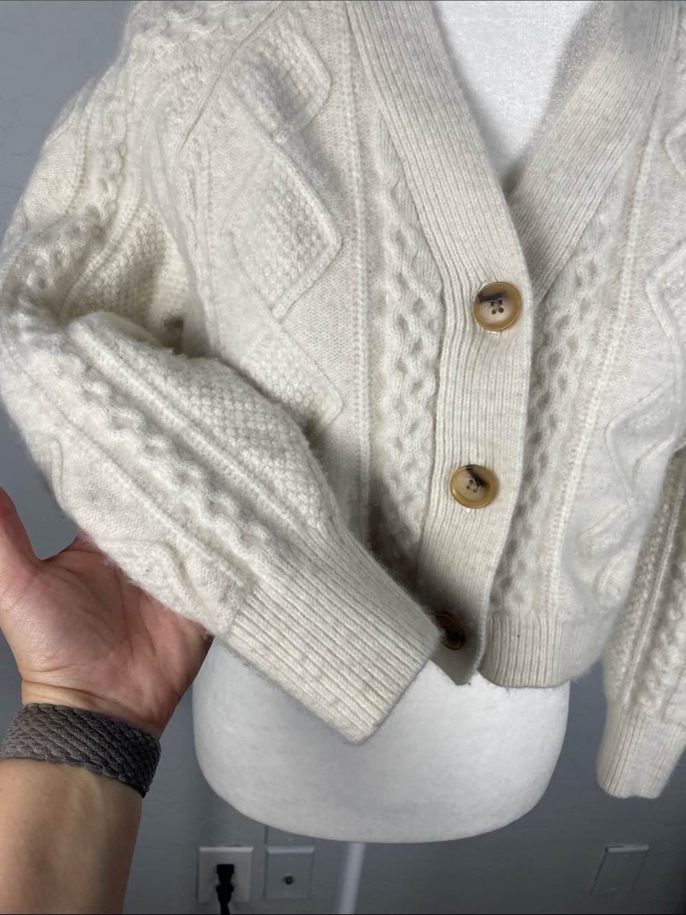 Madewell Cream Cable Knit Cropped Merino Wool Blend Cardigan Size Large - Picture 3 of 9